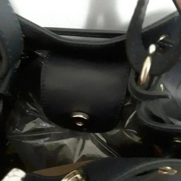 Floto Milano genuine leather bucket purse - Picture 5 of 15